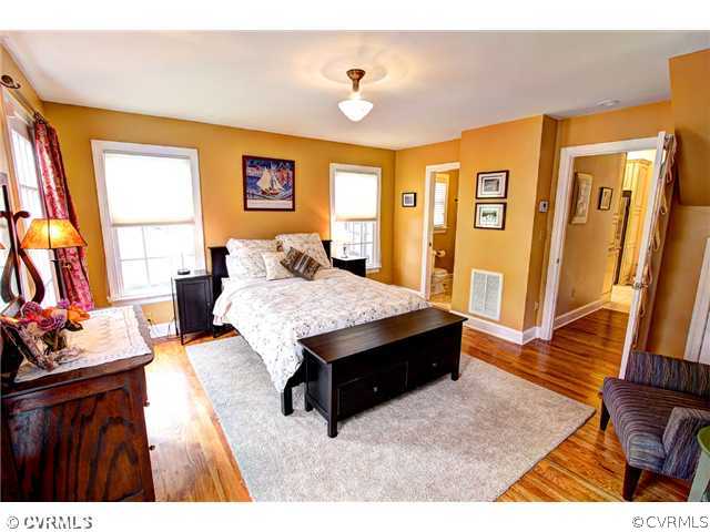 339 Lexington Road Richmond, VA 23226 - Photo 9 of 19 Master Bedroom - First floor master bedroom...loca