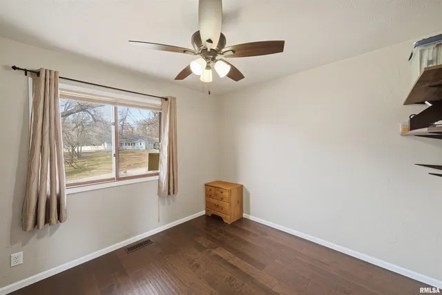 $217,000 | 6528 South Navajo Drive, Bartonville, IL 61607