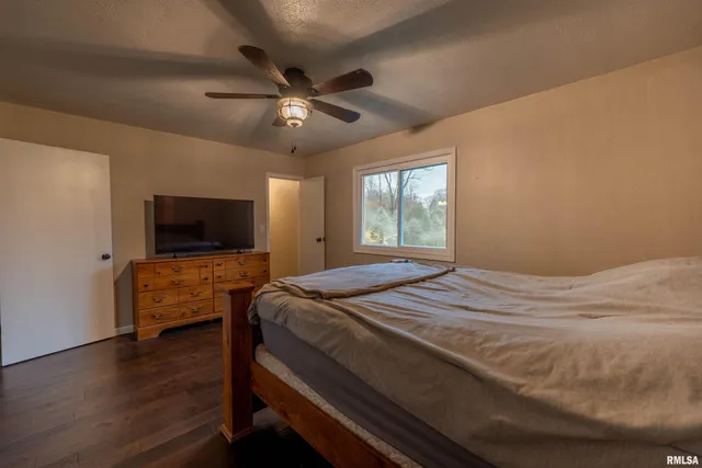 $225,000 | 6528 South Navajo Drive, Bartonville, IL 61607