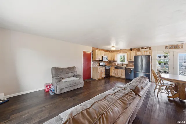 $217,000 | 6528 South Navajo Drive, Bartonville, IL 61607