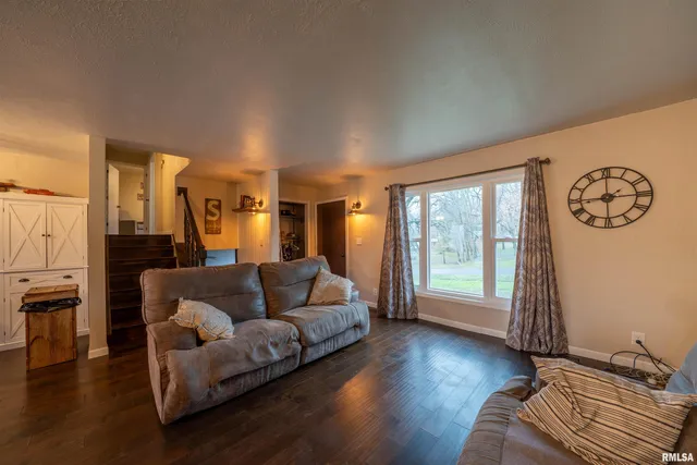 $225,000 | 6528 South Navajo Drive, Bartonville, IL 61607