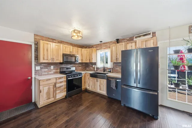 $217,000 | 6528 South Navajo Drive, Bartonville, IL 61607