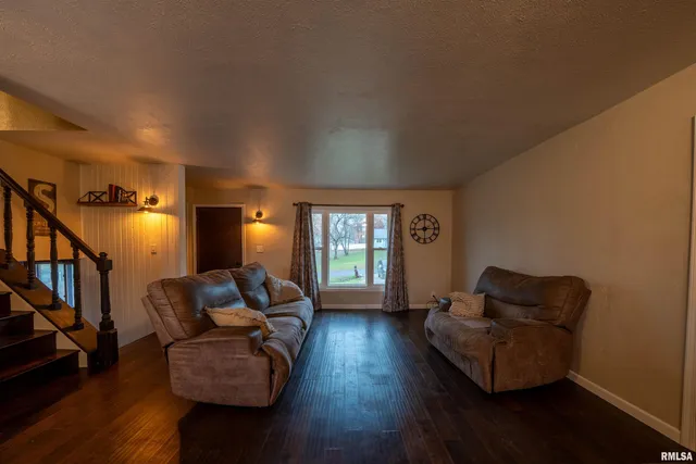 $225,000 | 6528 South Navajo Drive, Bartonville, IL 61607