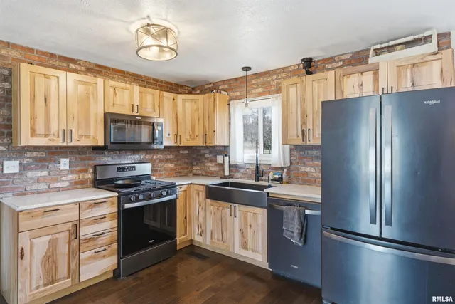 $217,000 | 6528 South Navajo Drive, Bartonville, IL 61607