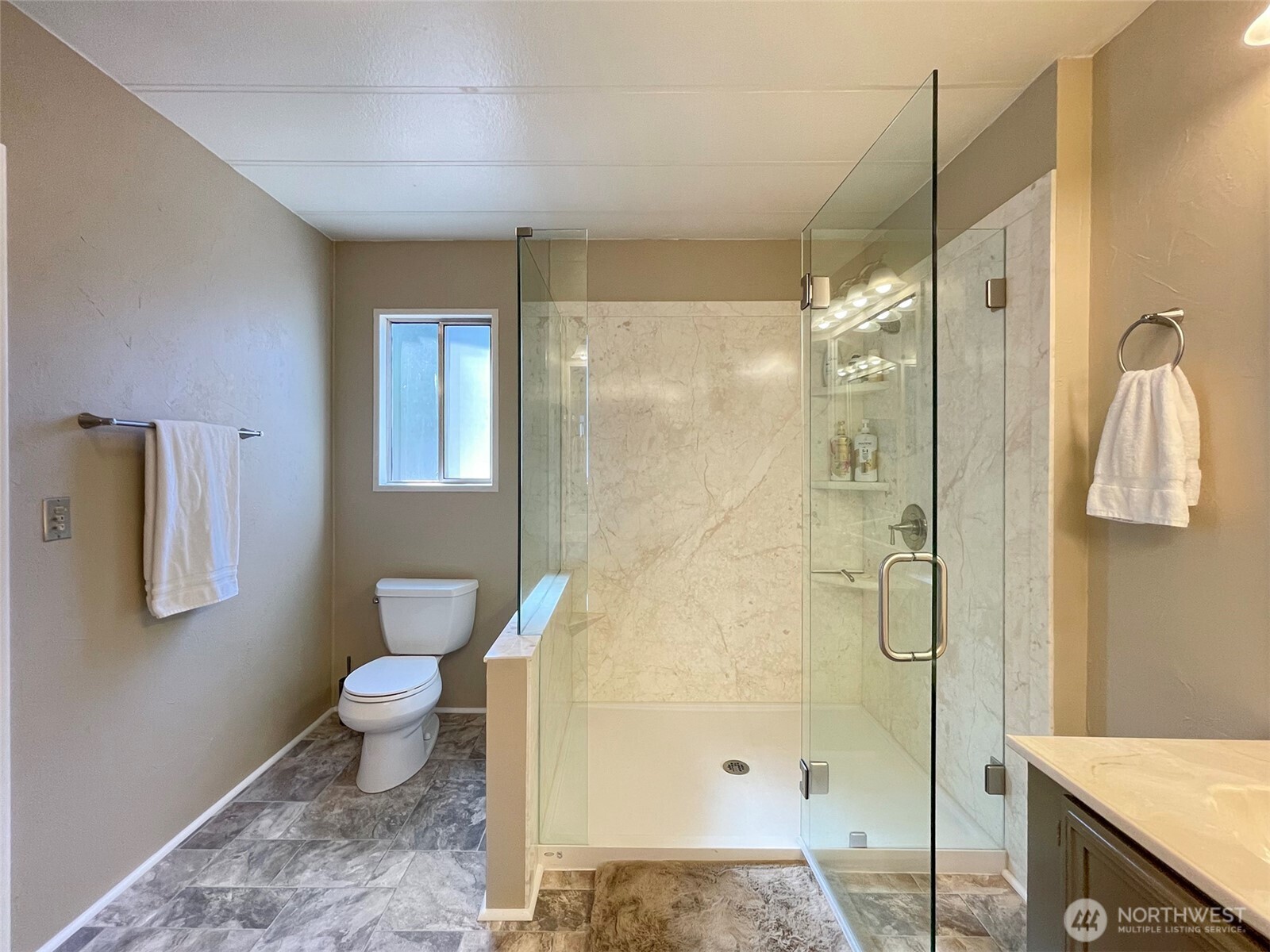 121 Ivy Lane Port Angeles, WA 98362 - Photo 19 of 38