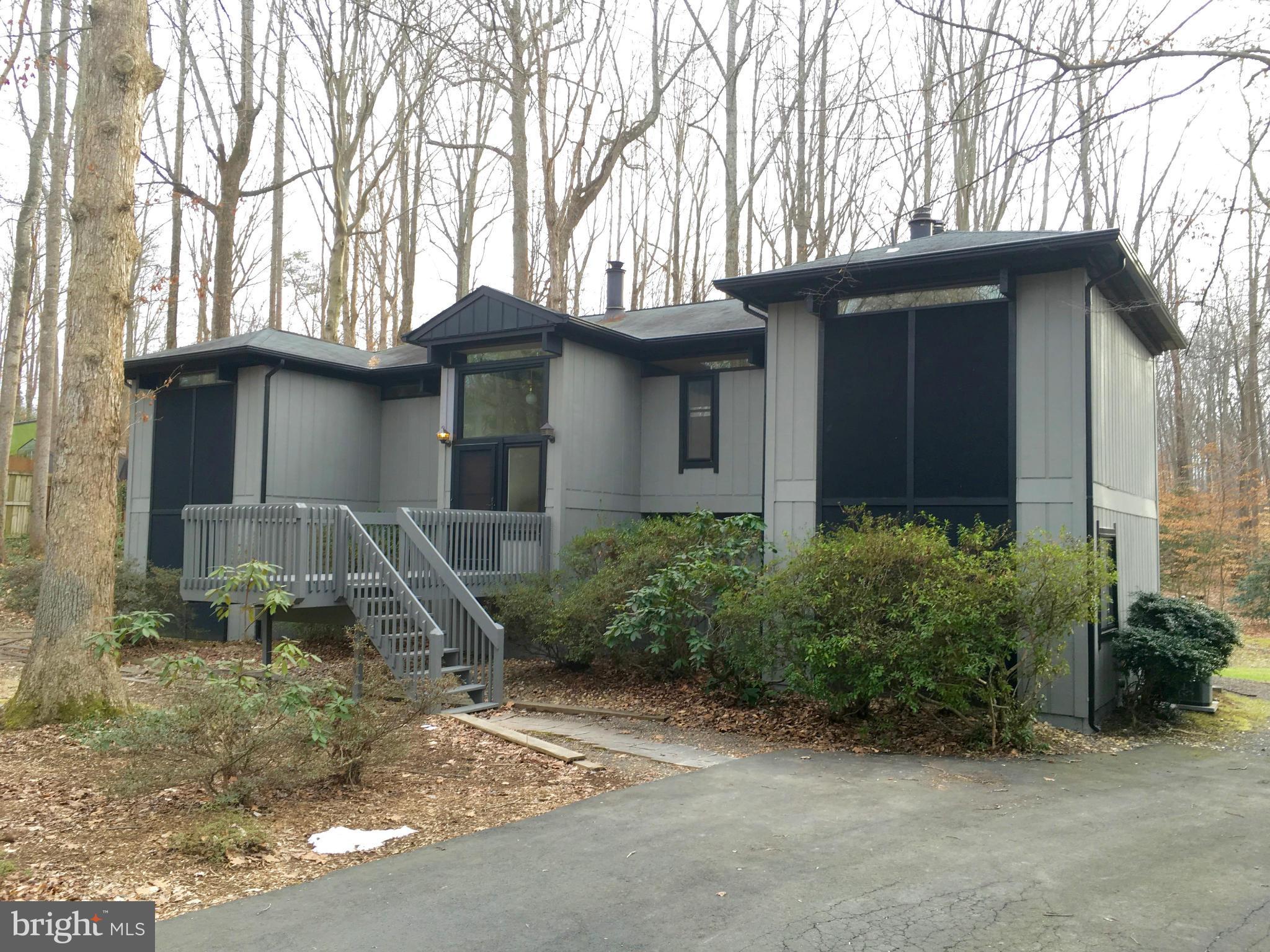 7213 Ridgeway Drive Manassas, VA 20112 - Photo 1 of 1 Front View