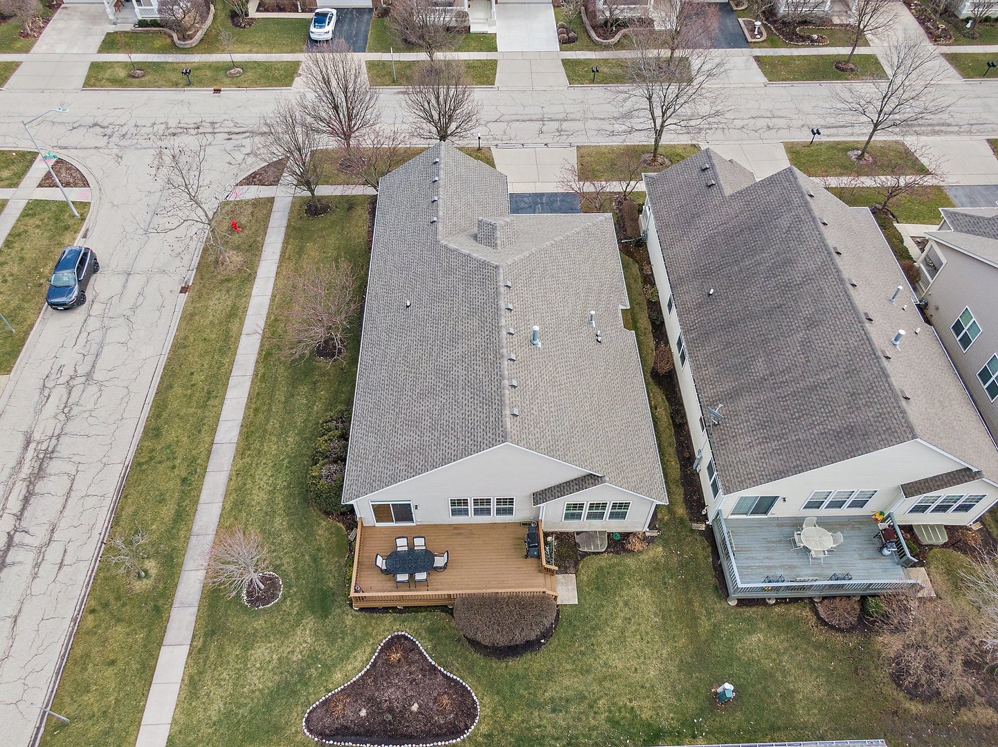5876 Leeds Road Hoffman Estates, IL 60192 - Photo 26 of 37 an aerial view of a house with outdoor space