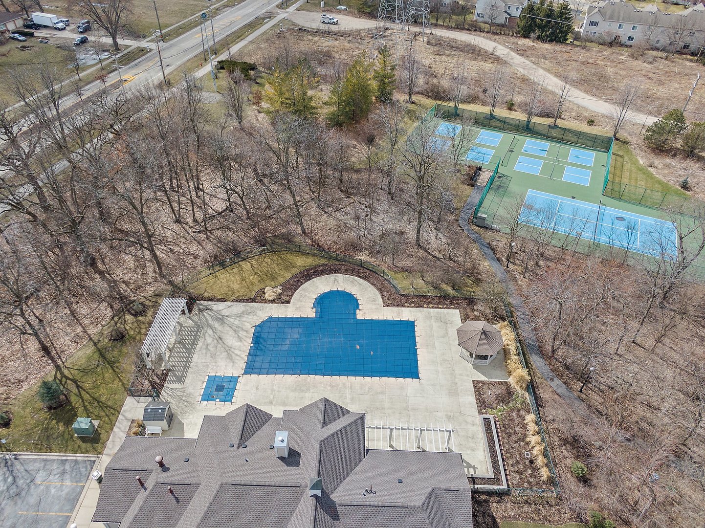 5876 Leeds Road Hoffman Estates, IL 60192 - Photo 36 of 37 a picture of door of a house