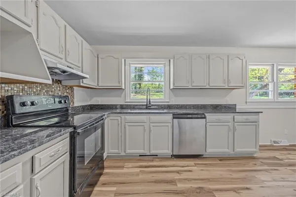 $209,900 | 502 Abbie Avenue, High Point, NC 27263