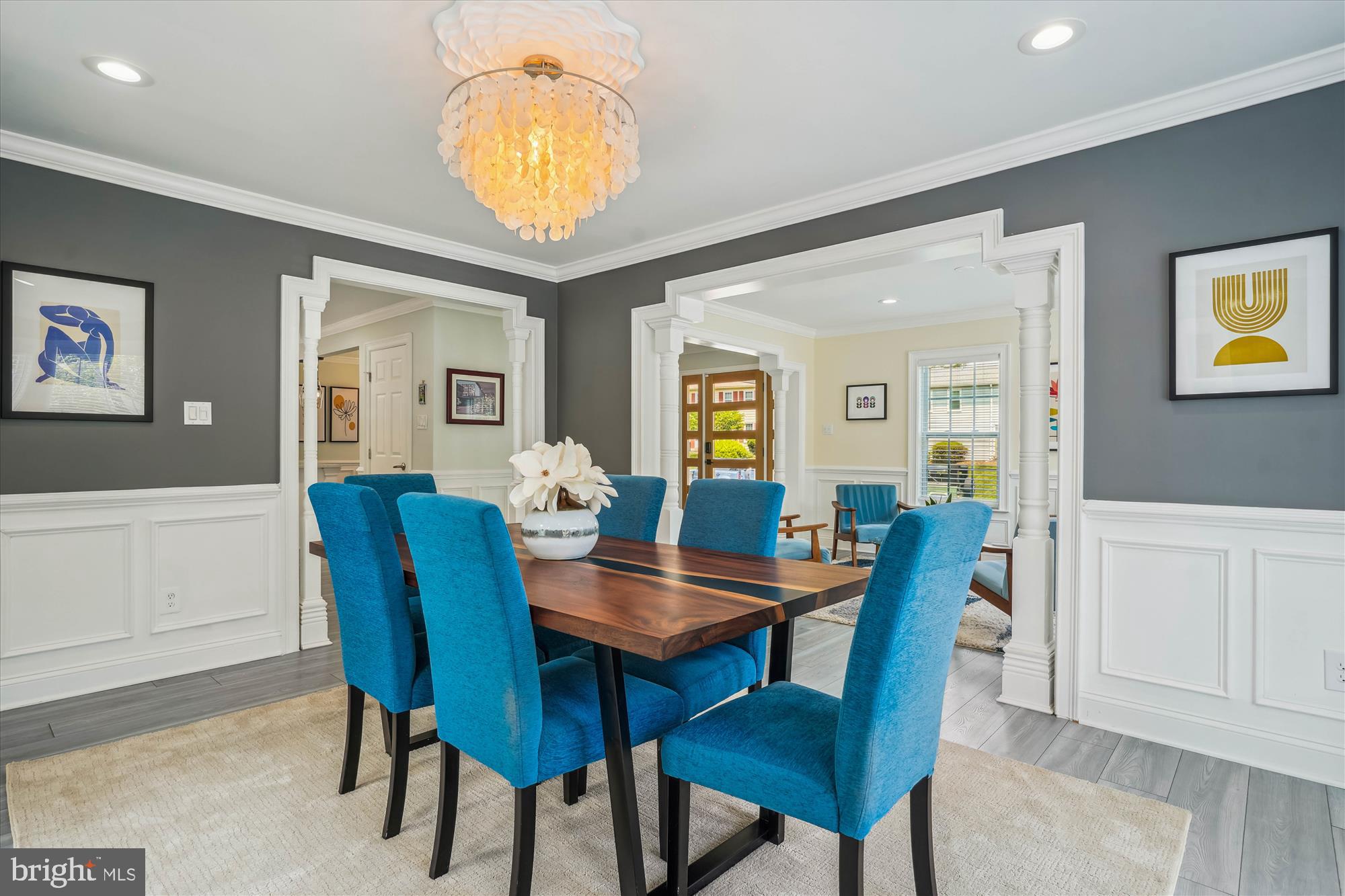 5308 Crown Point Road Burke, VA 22015 - Photo 23 of 75 Decorative columns, crown molding and chair rail