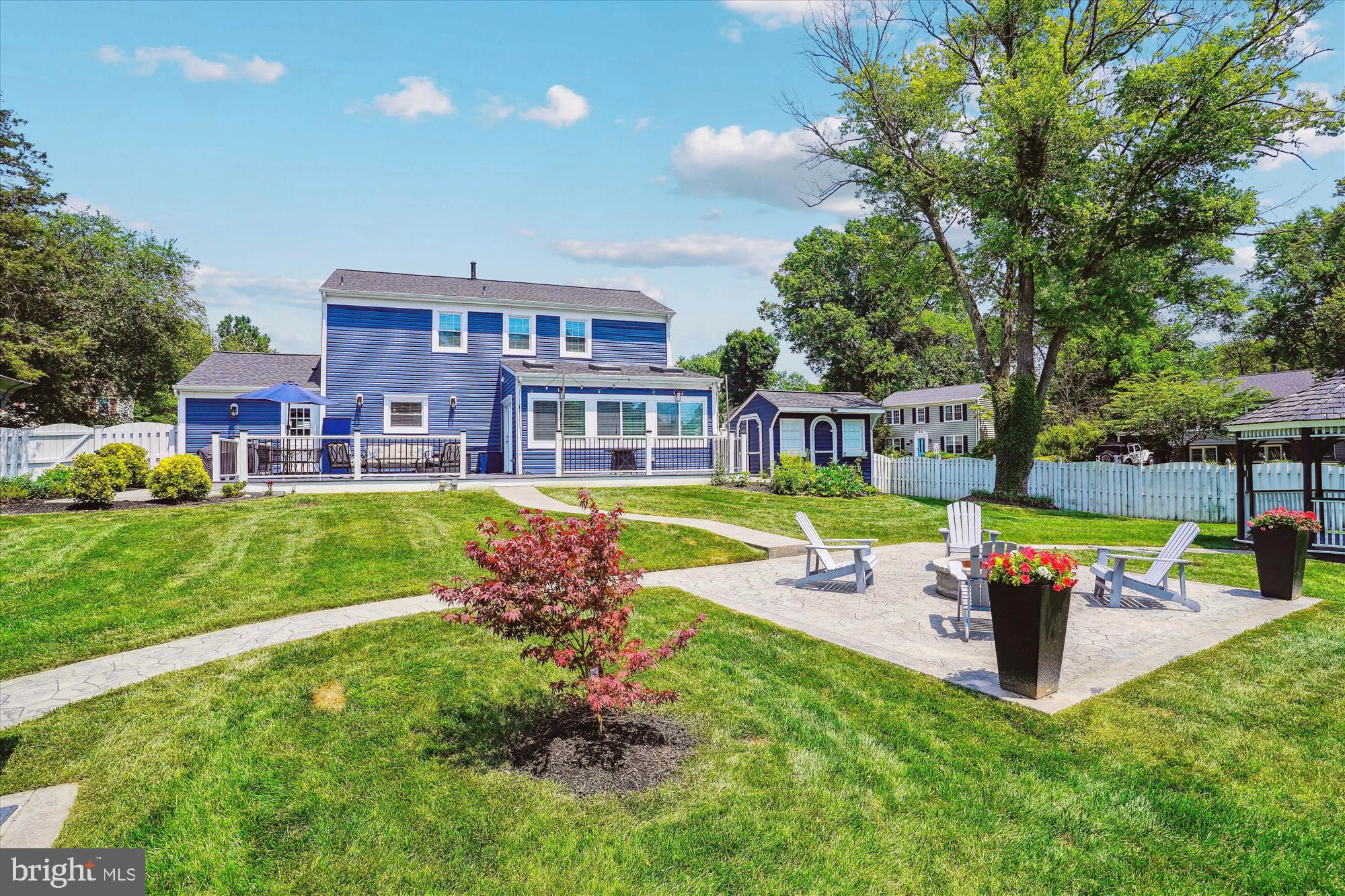 5308 Crown Point Road Burke, VA 22015 - Photo 3 of 75 Amazing and expansive back yard