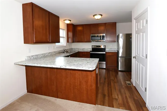 $375,000 | 608 Palisades Drive, St. Charles, MO 63301