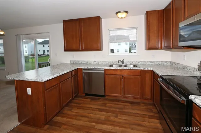 $375,000 | 608 Palisades Drive, St. Charles, MO 63301