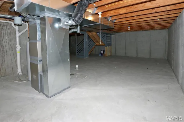 $375,000 | 608 Palisades Drive, St. Charles, MO 63301