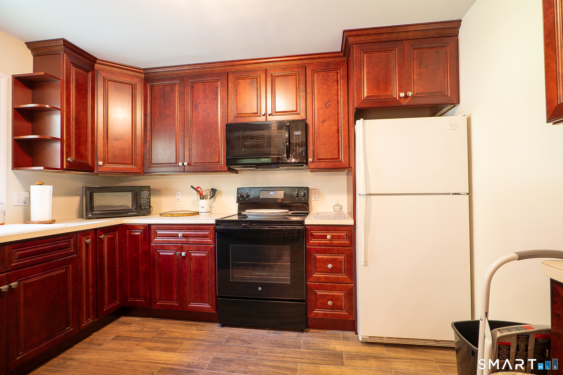 33 Kingswood Road Danbury, CT 06811 - Photo 13 of 21