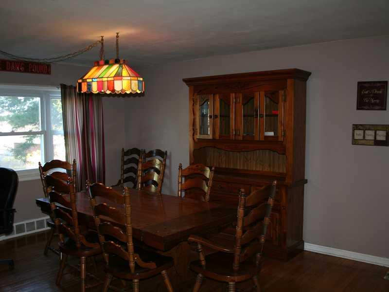 536 Friel Road Economy, PA 15005 - Photo 4 of 14 Dining Room.