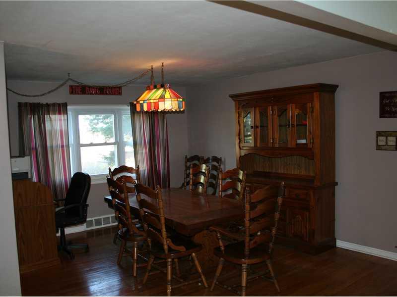 536 Friel Road Economy, PA 15005 - Photo 5 of 14 Dining Room.