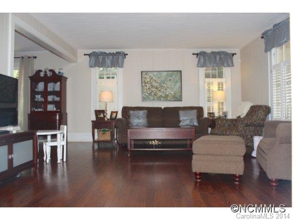 149 Pine Street Rutherfordton, NC 28139 - Photo 2 of 16