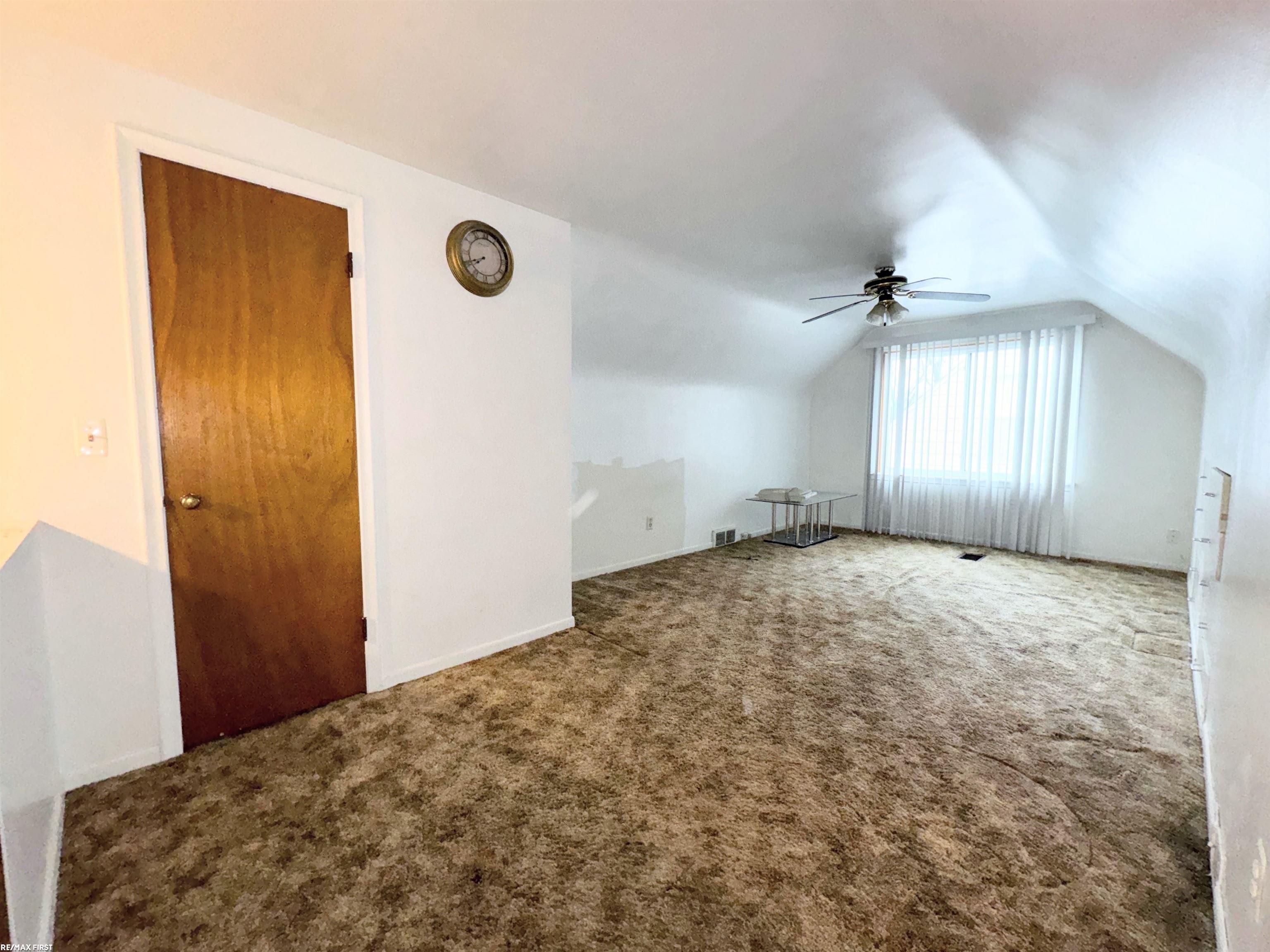 15296 Frazho Road Roseville, MI 48066 - Photo 34 of 52 50130285-511b84bb-2f34-4ef6-8f24-b092cb3cc3b0.JPG