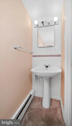 a view of kitchen and washer and dryer