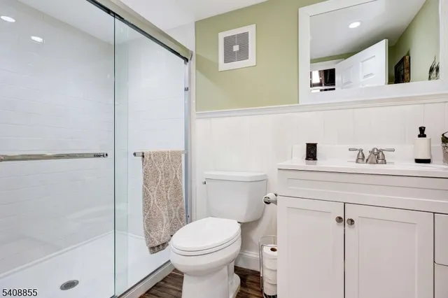 $1,725,000 | 21 Sandra Circle, Westfield, NJ 07090