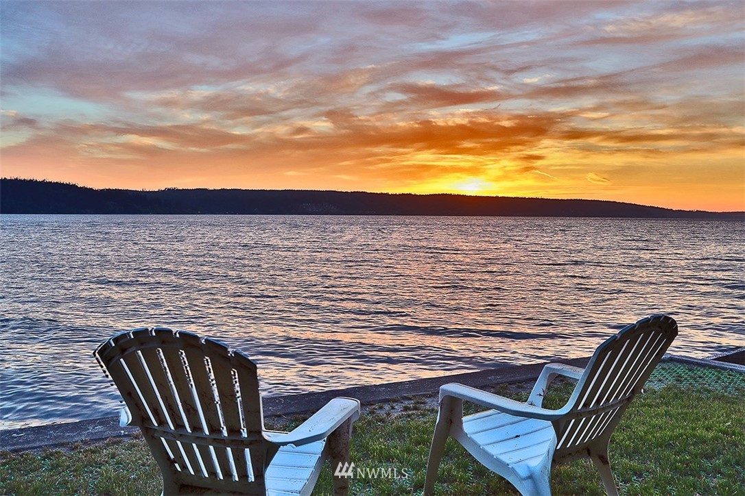 4486 East Harbor Road Freeland, WA 98249 - Photo 11 of 40