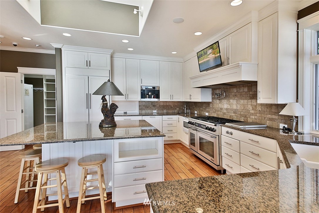 4486 East Harbor Road Freeland, WA 98249 - Photo 18 of 40