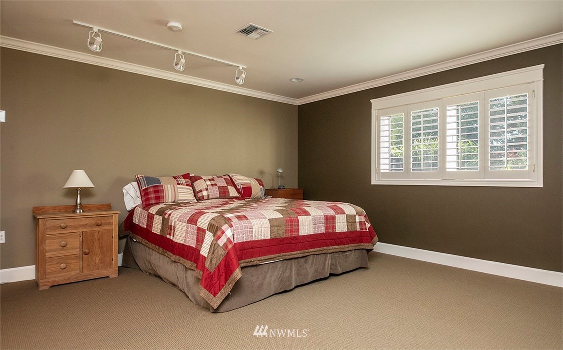 4486 East Harbor Road Freeland, WA 98249 - Photo 35 of 40