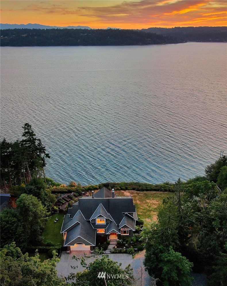 4486 East Harbor Road Freeland, WA 98249 - Photo 5 of 40