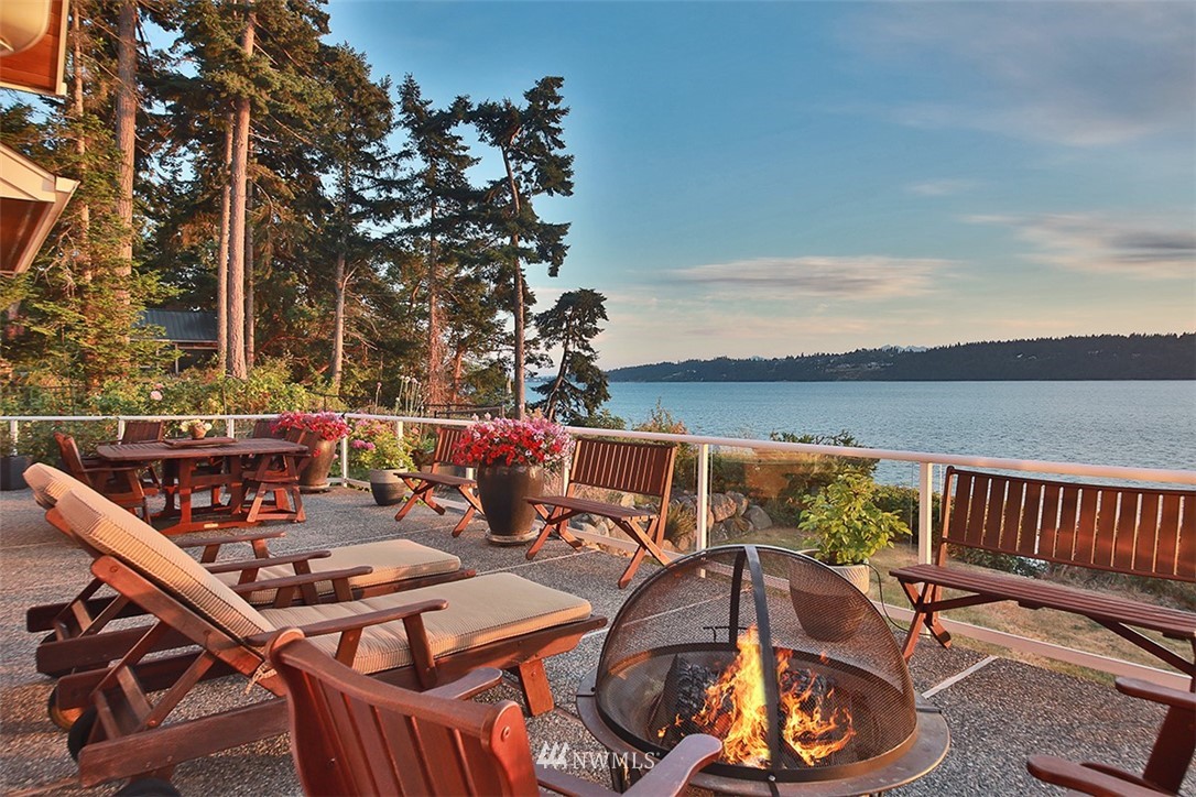 4486 East Harbor Road Freeland, WA 98249 - Photo 9 of 40