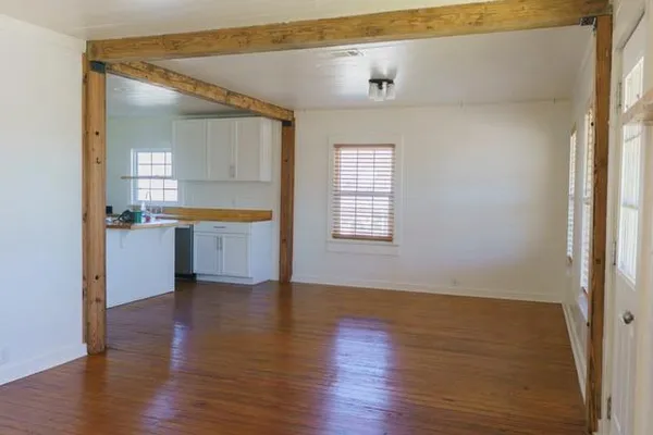 $2,475 | 806 Main Street, Madisonville, LA 70447