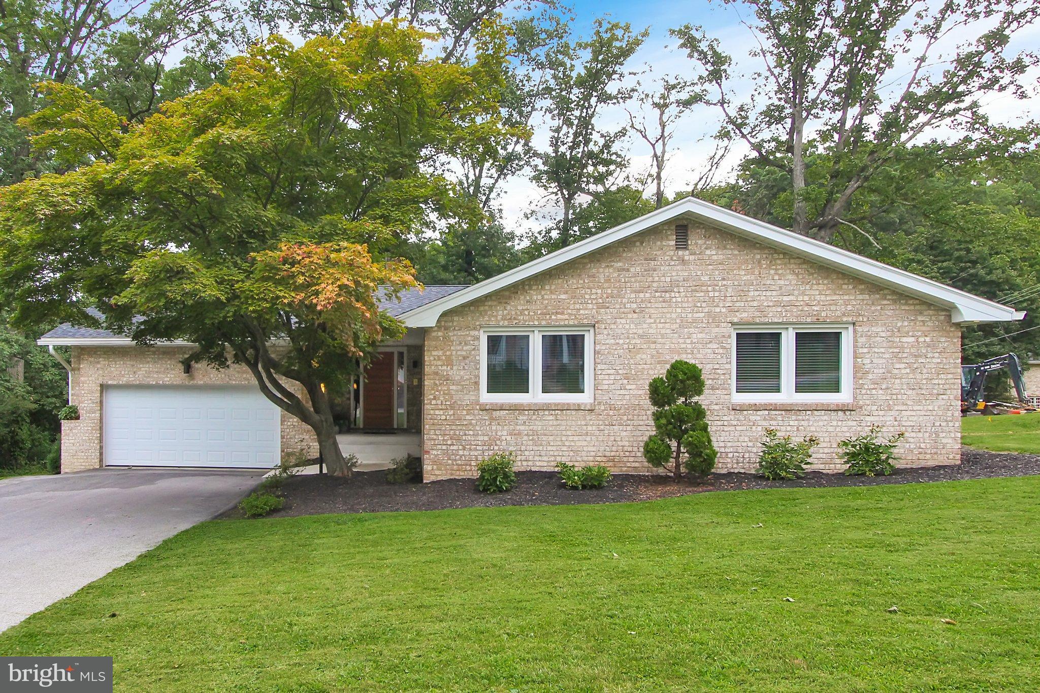 1493 Bee Tree Road York, PA 17403 - Photo 2 of 28 Gallery Image 2