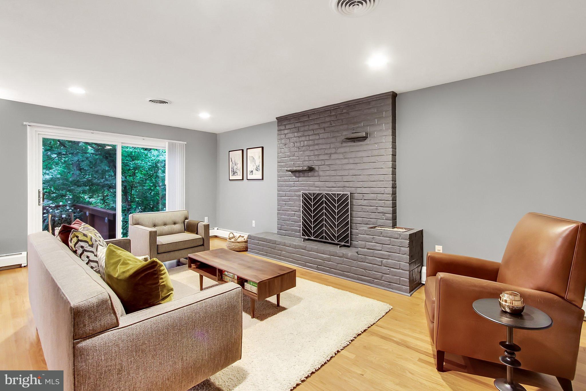 1493 Bee Tree Road York, PA 17403 - Photo 4 of 28 Gallery Image 4