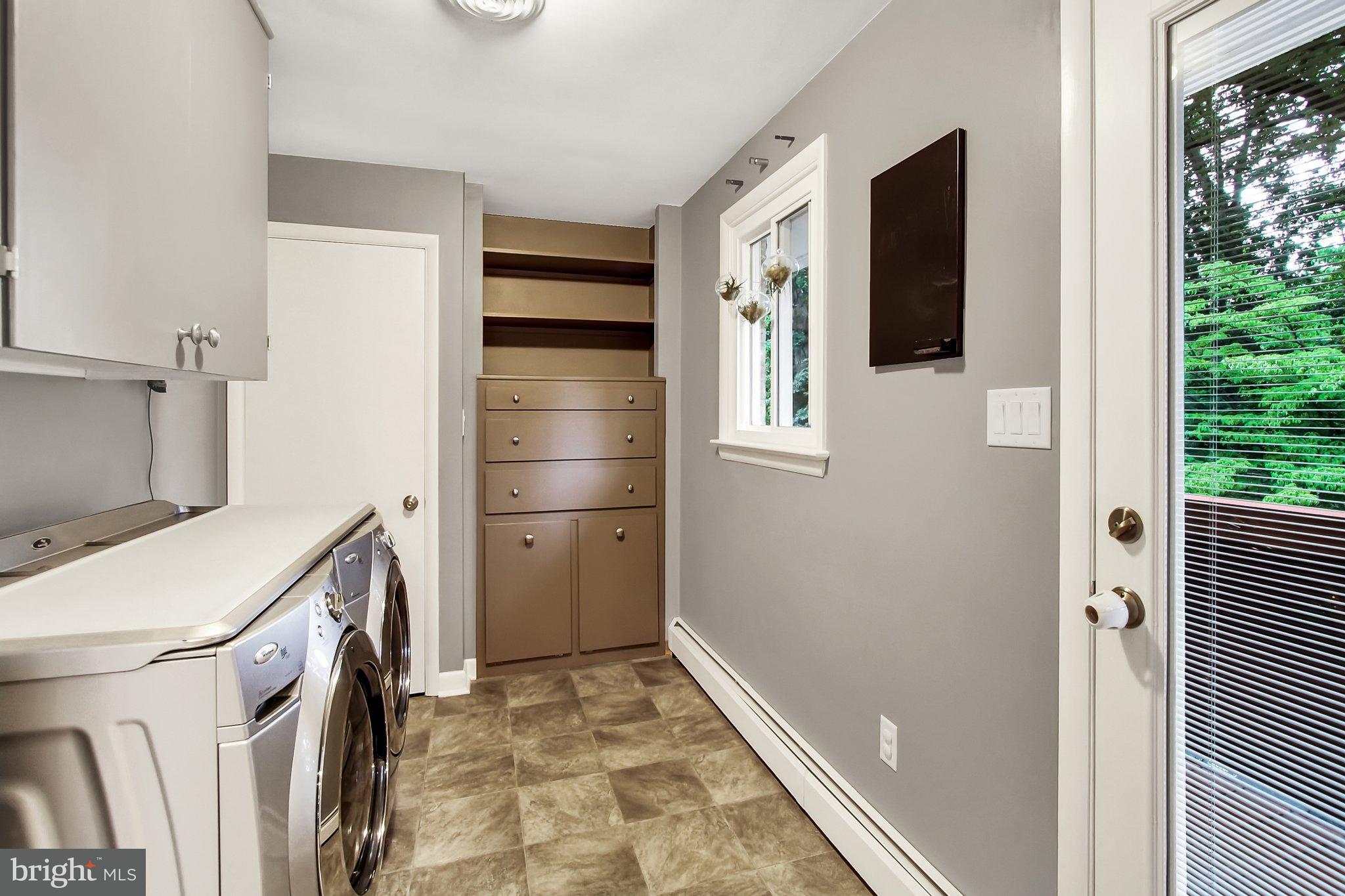1493 Bee Tree Road York, PA 17403 - Photo 10 of 28 Gallery Image 10