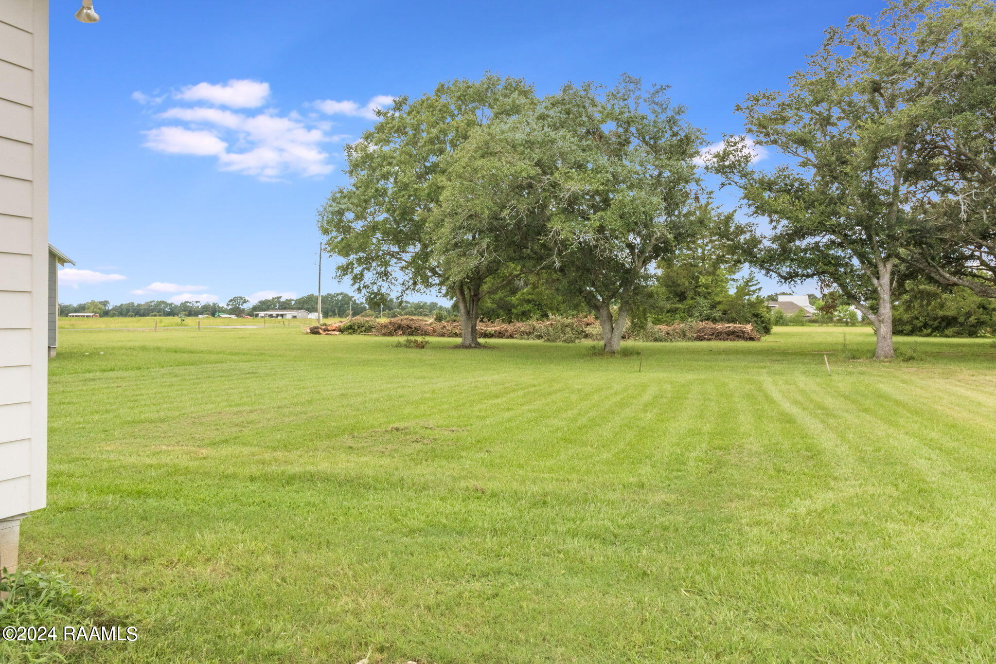 305 Facile Road Scott, LA 70583 - Photo 3 of 12 IMG_1242