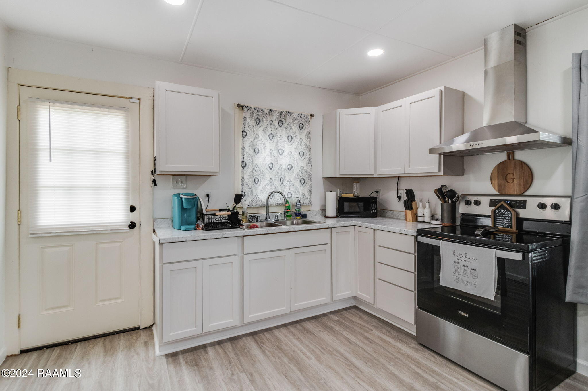 305 Facile Road Scott, LA 70583 - Photo 5 of 12 IMG_1244