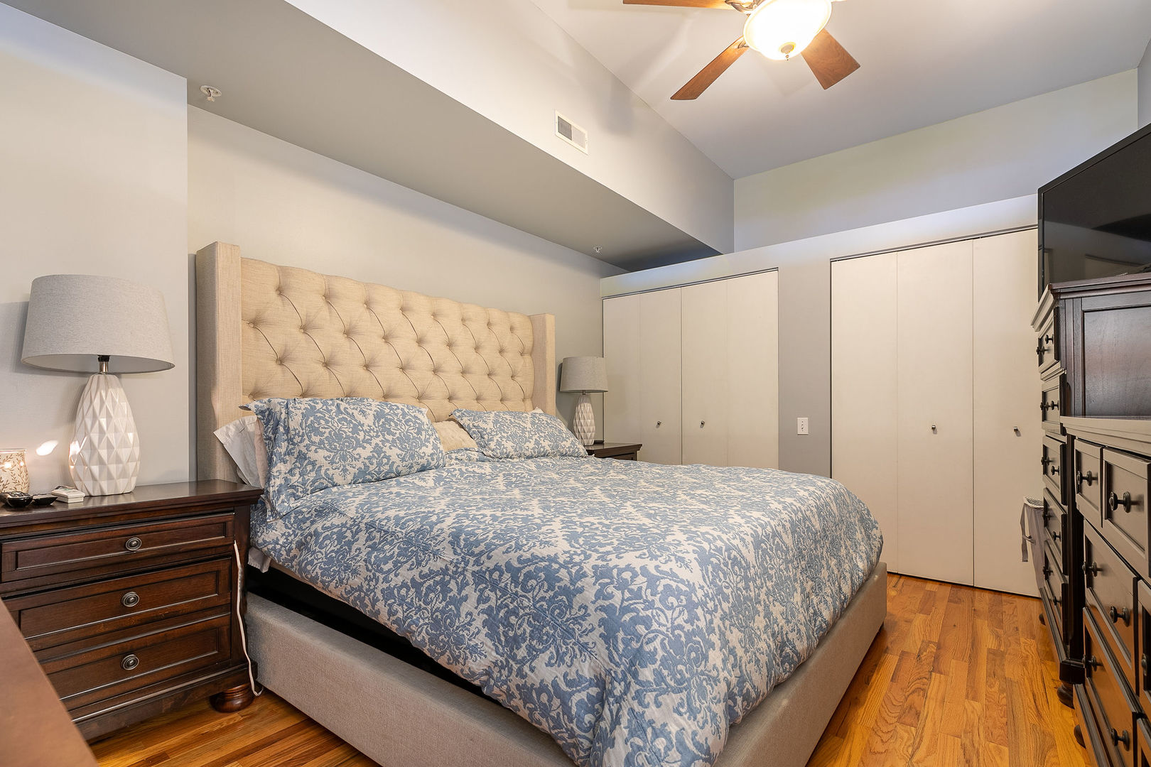 165 North Canal Street, Unit 903 Chicago, IL 60606 - Photo 12 of 19