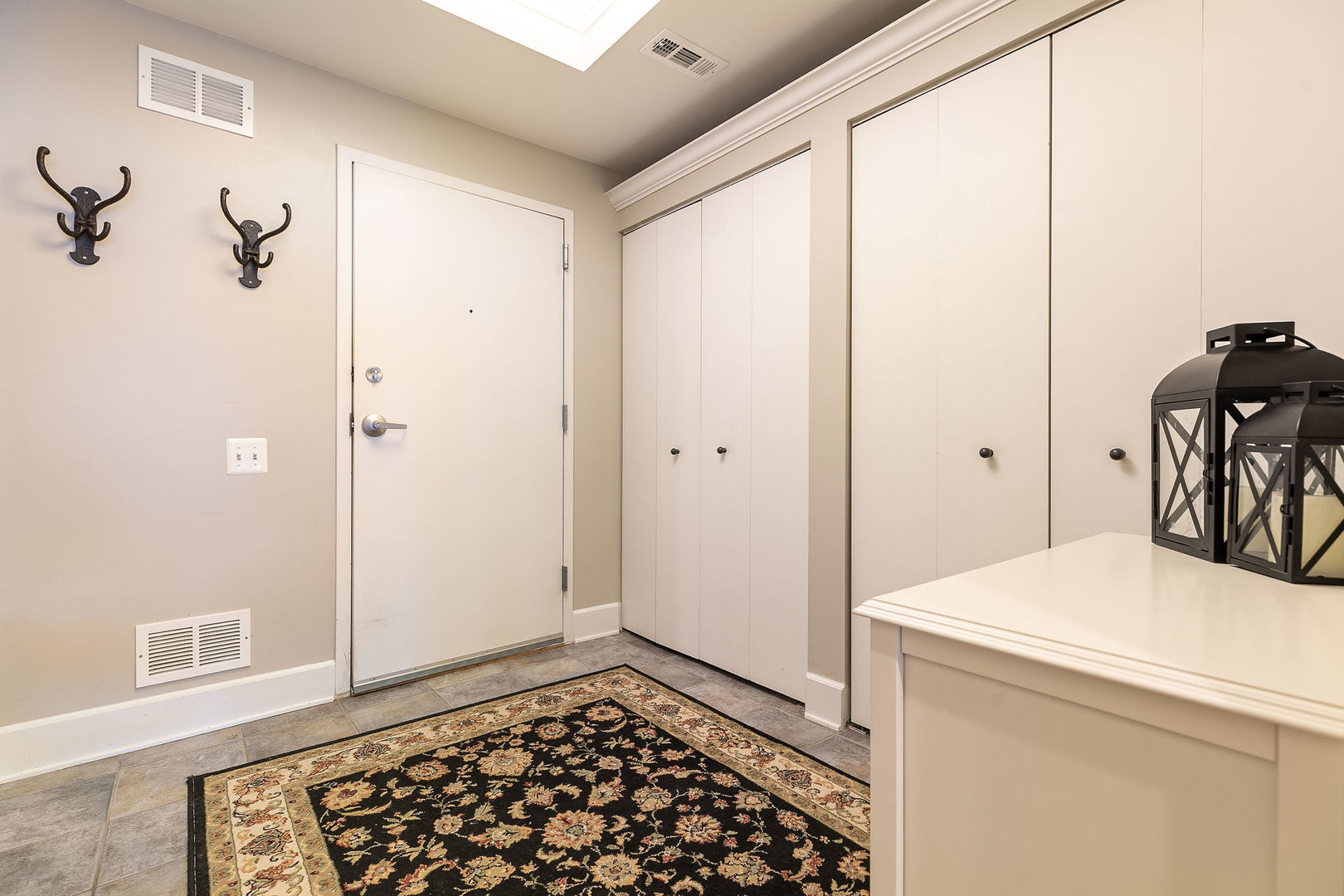 165 North Canal Street, Unit 903 Chicago, IL 60606 - Photo 13 of 19