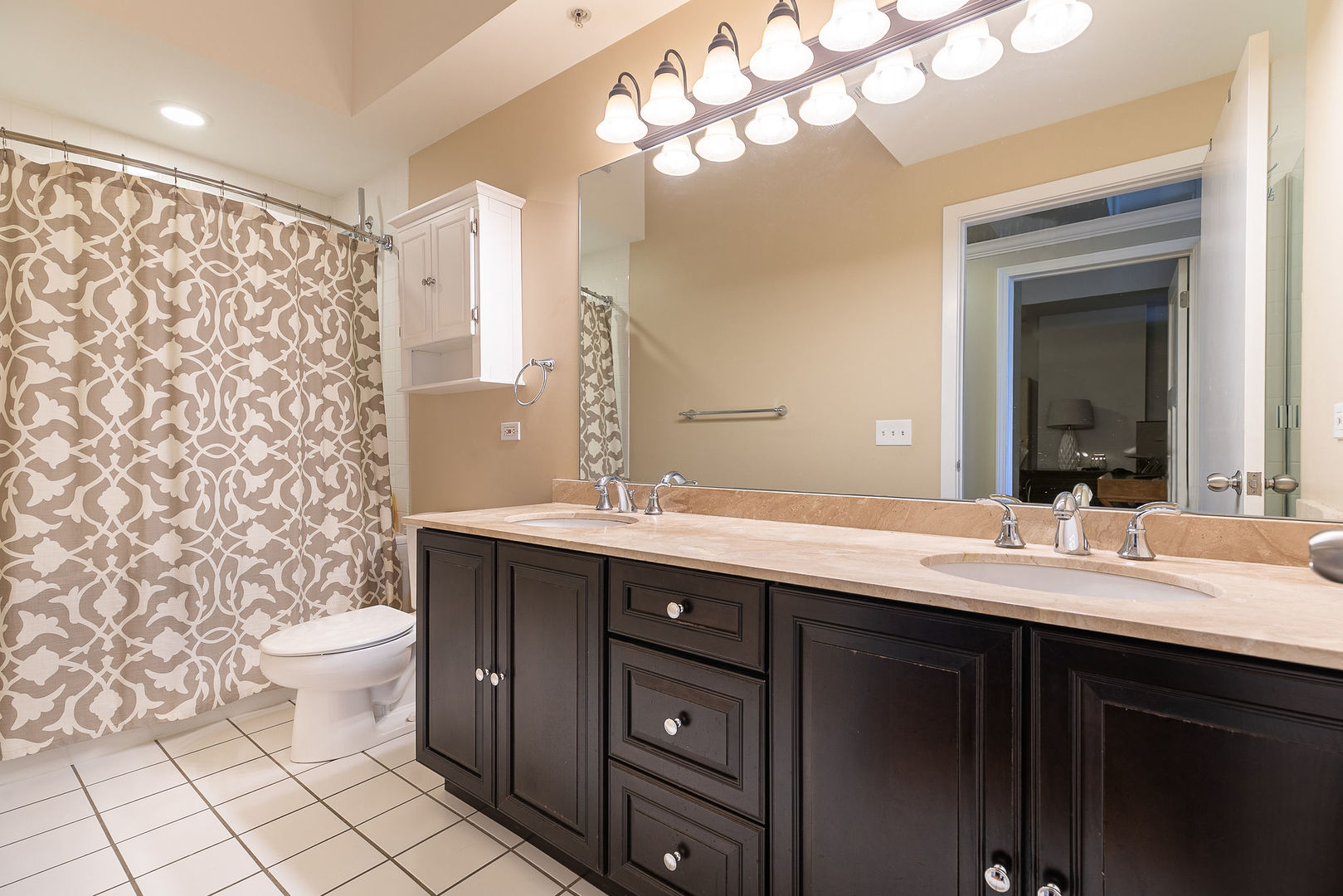 165 North Canal Street, Unit 903 Chicago, IL 60606 - Photo 10 of 19