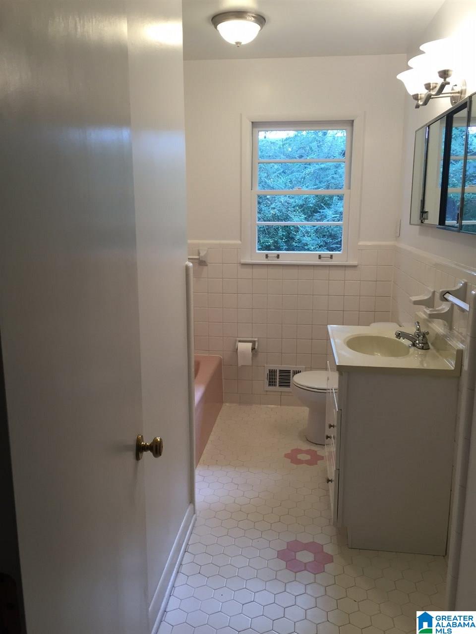 109 West Crest Road Bessemer, AL 35023 - Photo 12 of 16