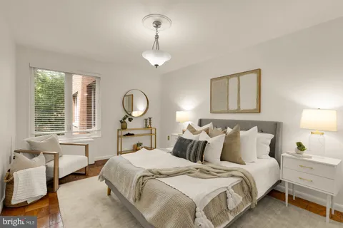 $290,000 | 2400 41st Street Northwest, Unit 212, Washington, DC 20007