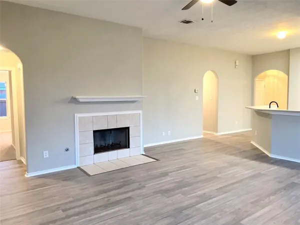 $1,995 | 12286 Noco Drive, Tomball, TX 77375