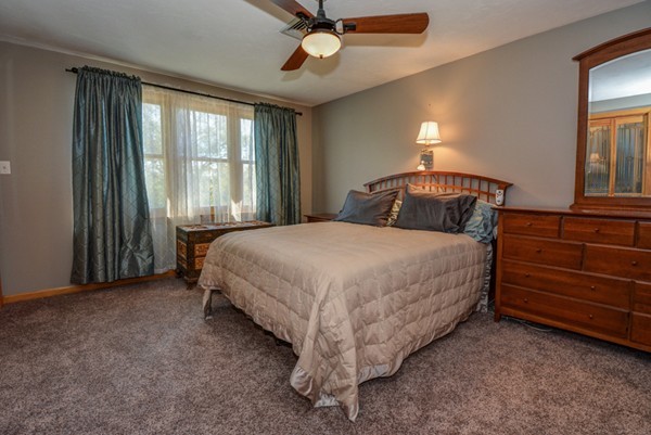 53 Robin Road Northbridge, MA 01588 - Photo 12 of 30 Gallery Image 12