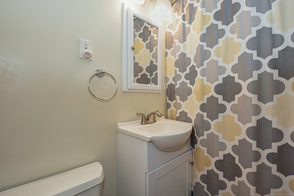53 Robin Road Northbridge, MA 01588 - Photo 19 of 30 Gallery Image 19