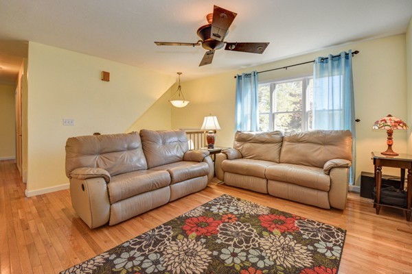 53 Robin Road Northbridge, MA 01588 - Photo 5 of 30 Gallery Image 5