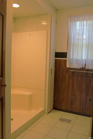 $149,900 | 214 West Race Street, Portland, IN 47371