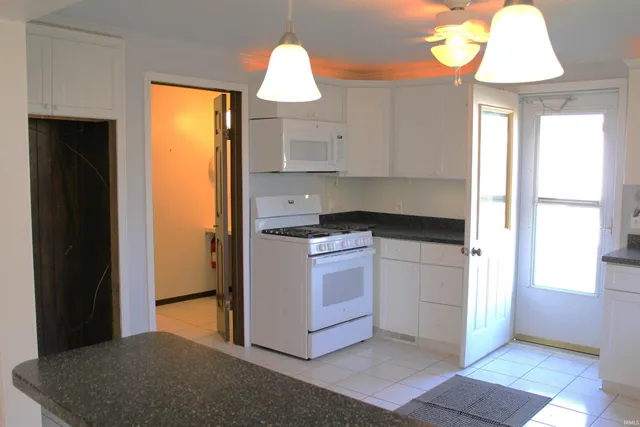 $149,900 | 214 West Race Street, Portland, IN 47371