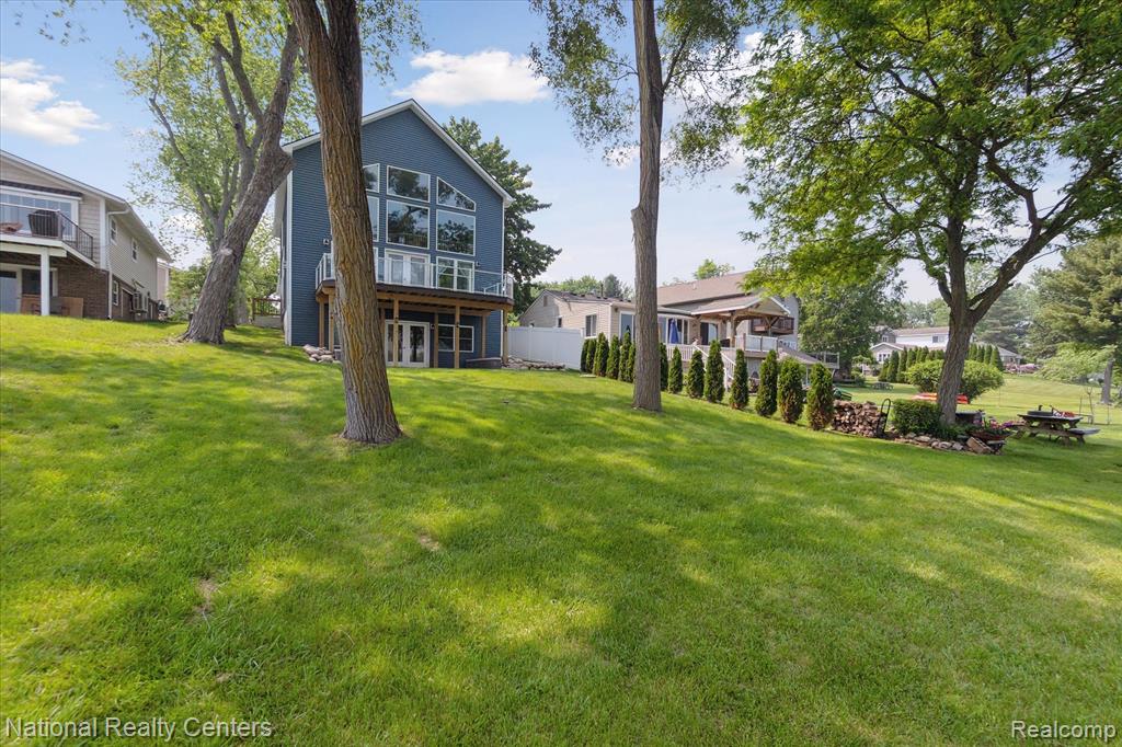 6130 Bullard Road Fenton, MI 48430 - Photo 38 of 62