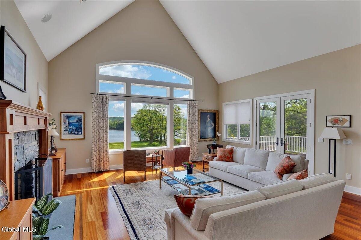 248 Van Wies Point Road Bethlehem, NY 12077 - Photo 6 of 34 021-P1914587
