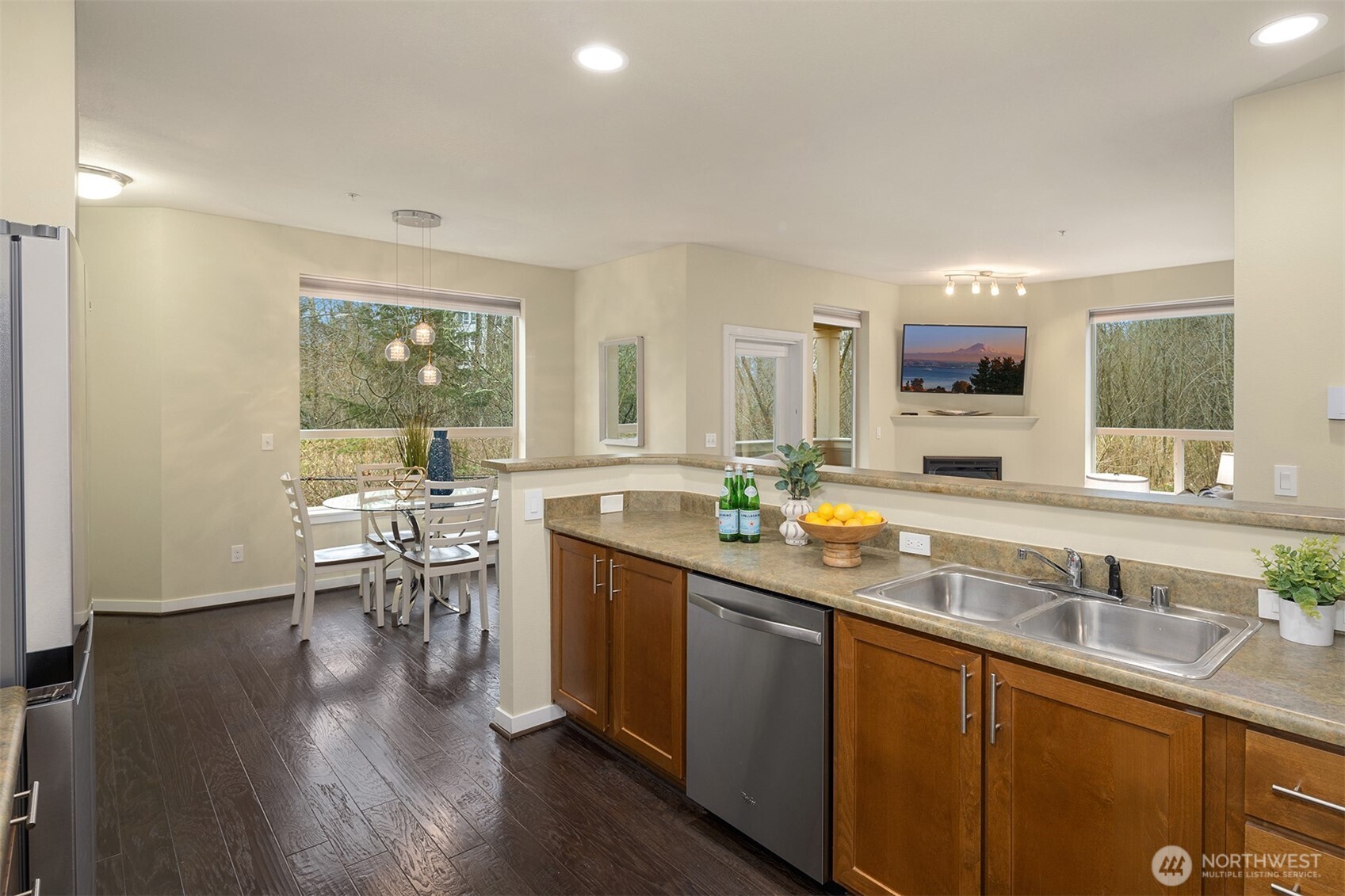1900 Weaver Road, Unit R201 Snohomish, WA 98290 - Photo 11 of 29 Gallery Image 11